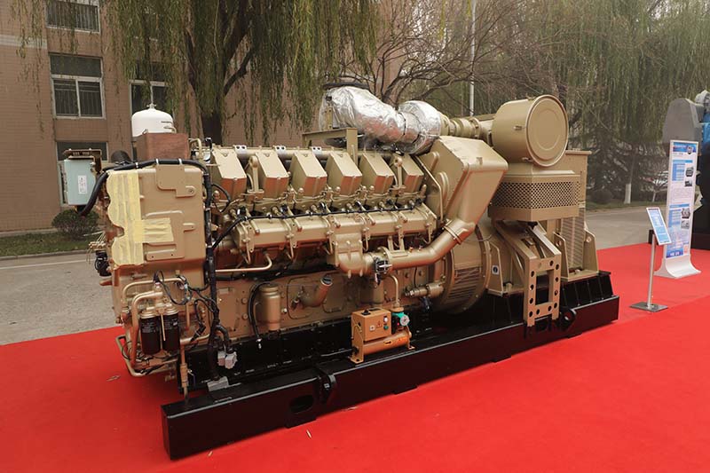 12V175 diesel engine.jpg