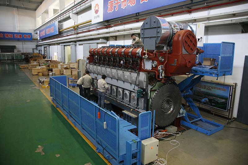 3240 diesel engine.jpg